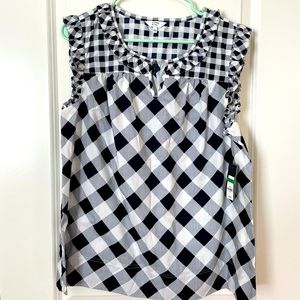 Crown & Ivy blouse, size Large NWT